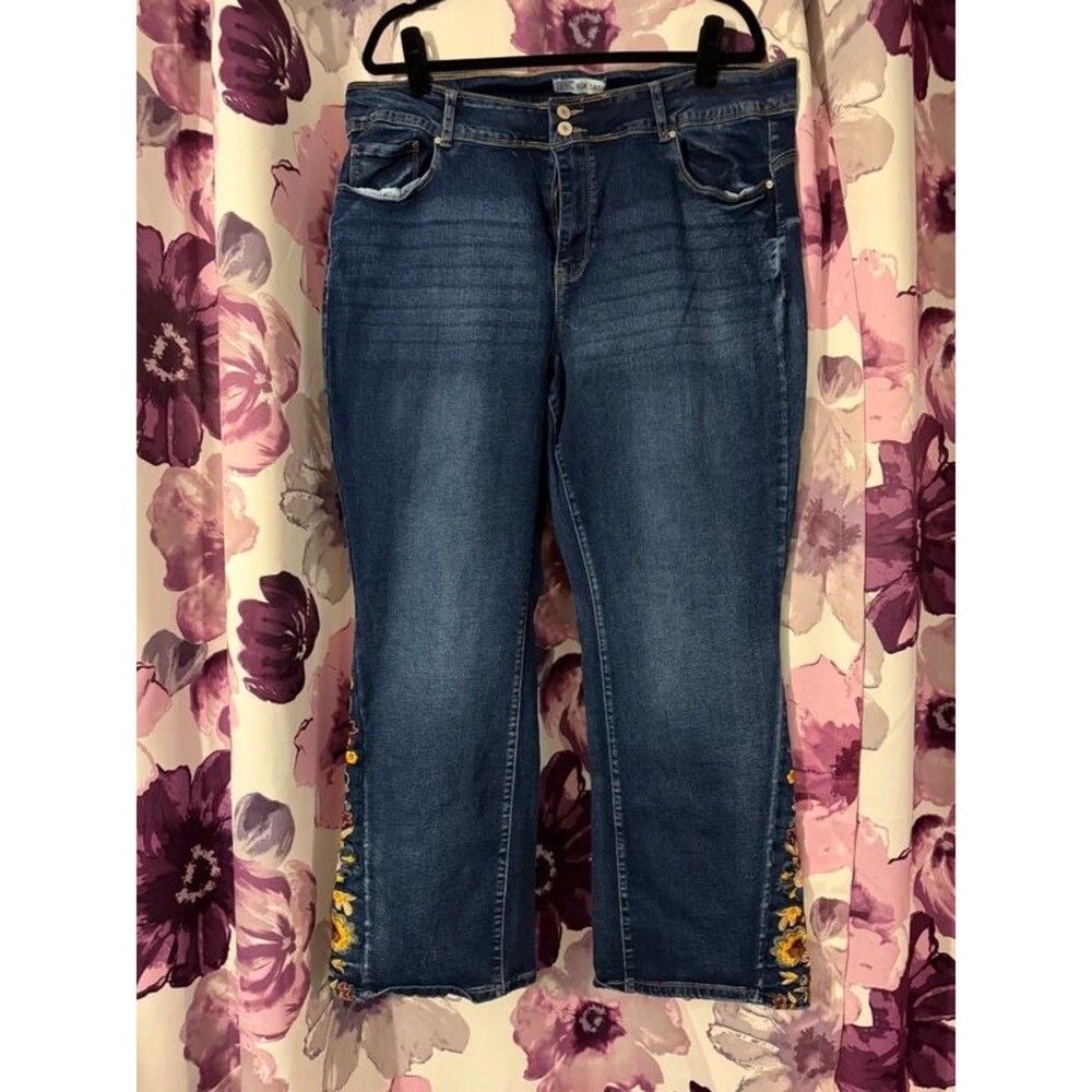 Embroidered Flare Jeans